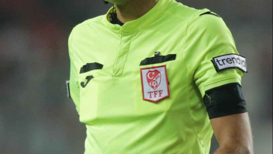 Süper Lig’de 5. hafta maçlarını yönetecek hakemler açıklandı